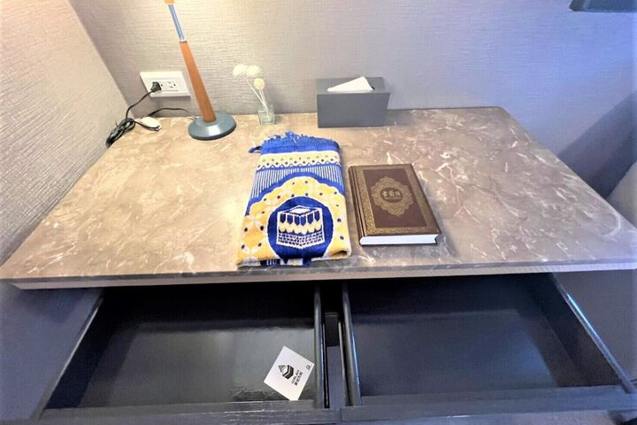 Room amenity
