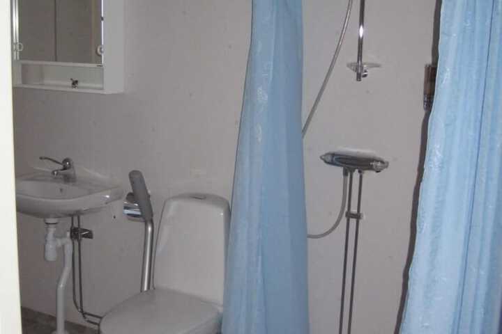 Room 6 of 37