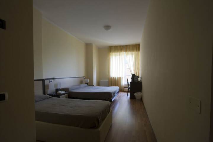 Room 8 of 35