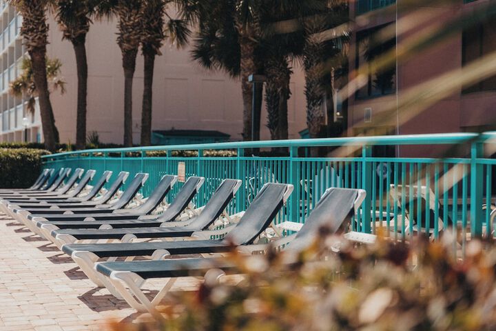 Pool 43 of 78