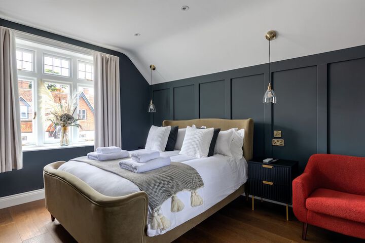 Room 3 of 38