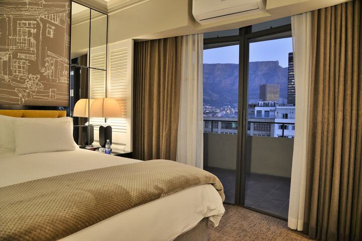 Room 16 of 43