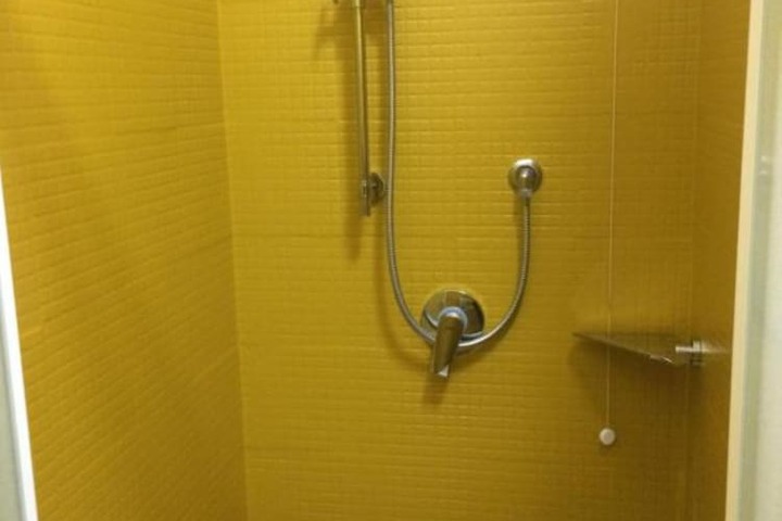 Room 17 of 29
