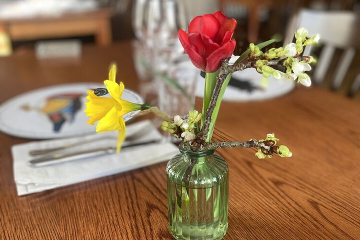 Dining 76 of 87