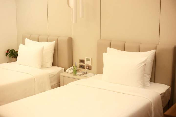 Room 30 of 50
