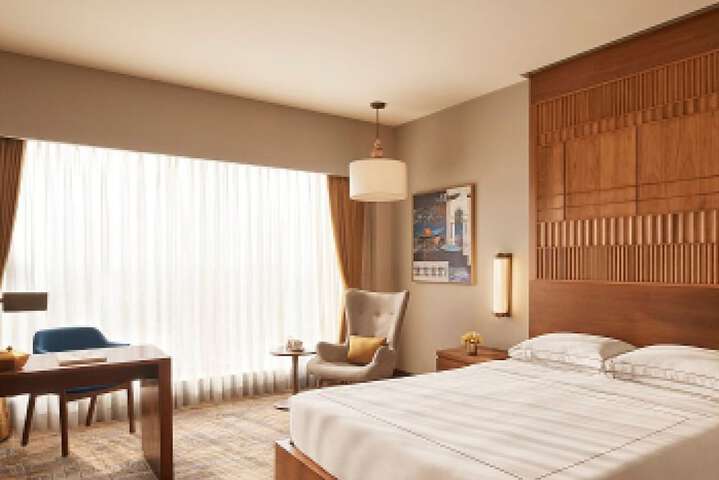 Room 11 of 30