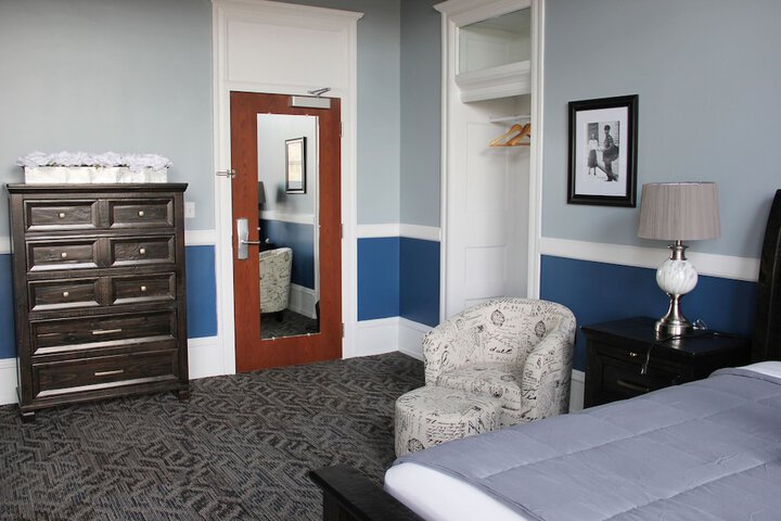 Premium Double Room Private Bathroom City View 205 Council Room (54 of 132)