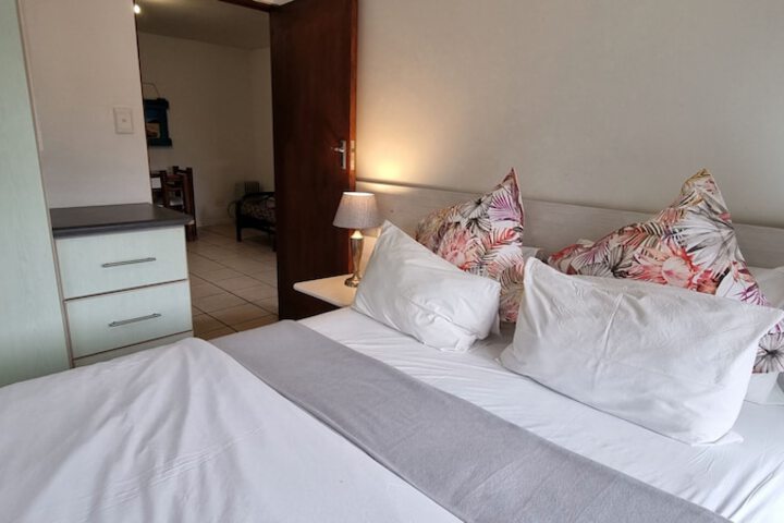 Room 3 of 70