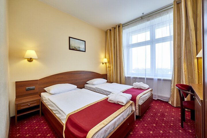 Room 27 of 75