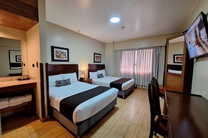 Room 43 of 79