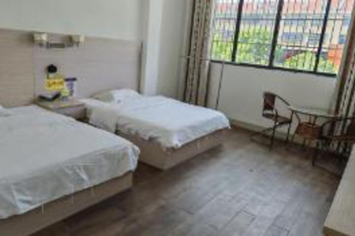 Vienna Comfort Hotel