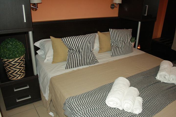 Room 15 of 53