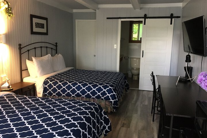 Room 11 of 19
