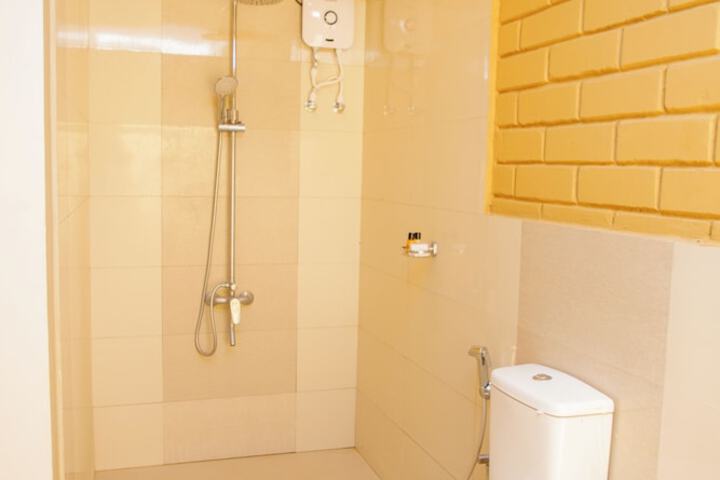 Room 10 of 15