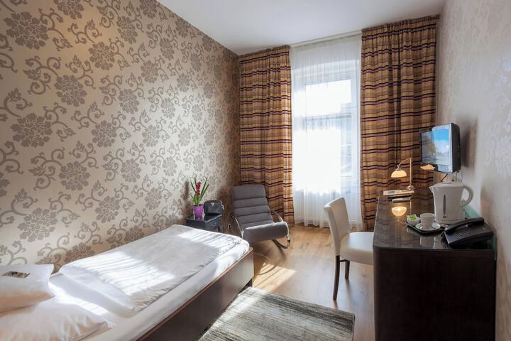 Room 14 of 41