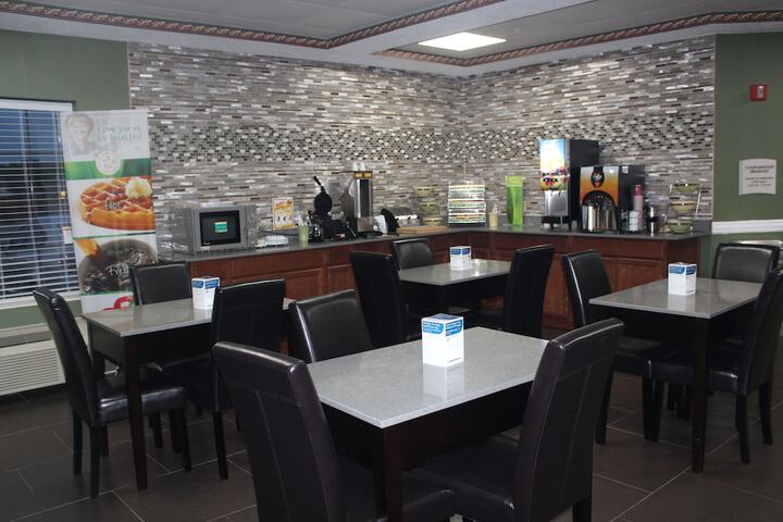 Breakfast area