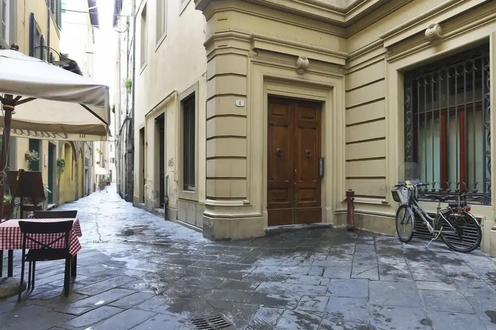 Exterior of Manuela by Vacation in Lucca