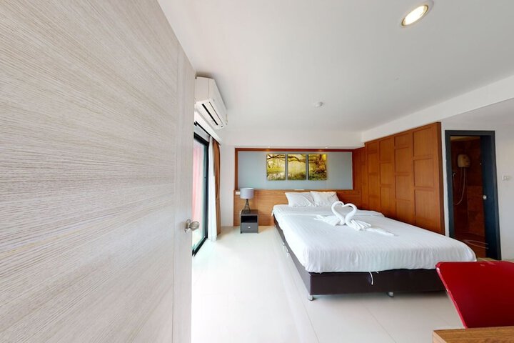 Room 62 of 181