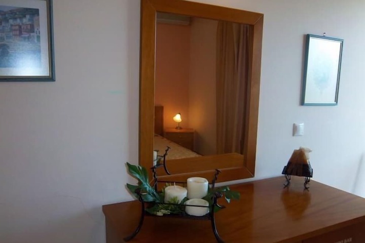 Room 17 of 42