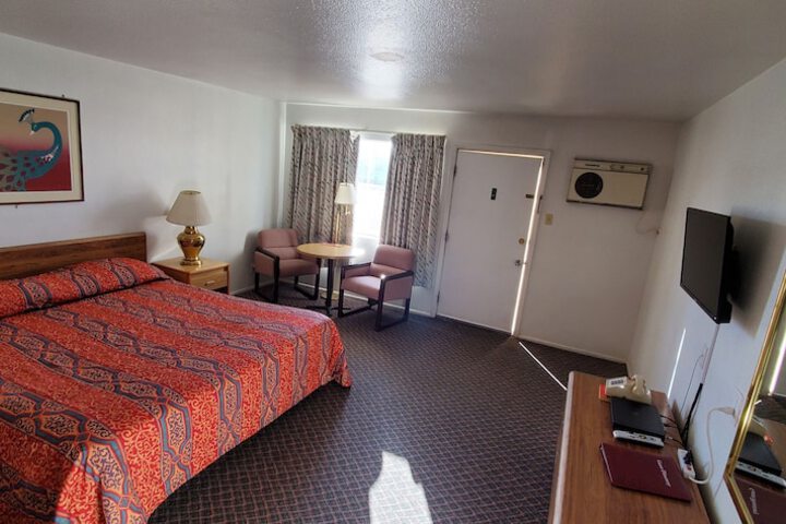 Room 5 of 57