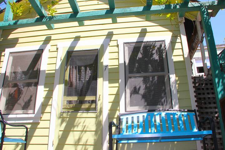 Hotel Exterior 127 of 135