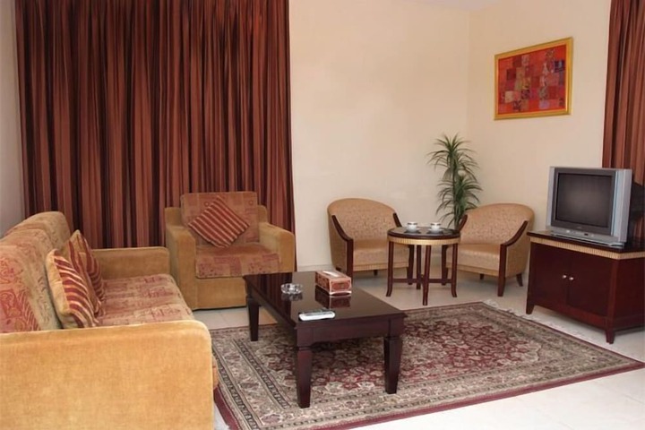 Room 2 of 3
