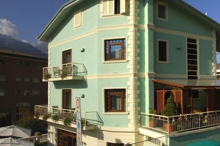 Hotel 18 of 18