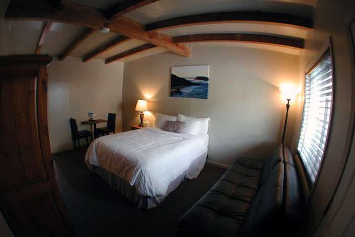 Room 18 of 43