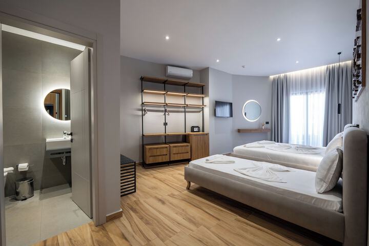 Room 13 of 57
