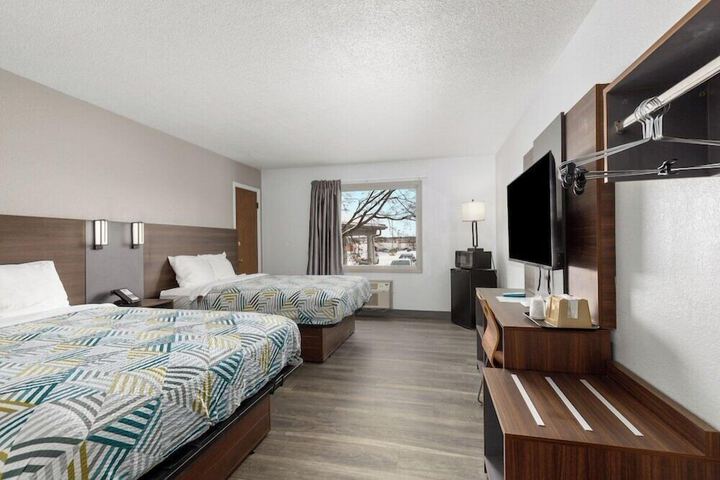 Room 10 of 31