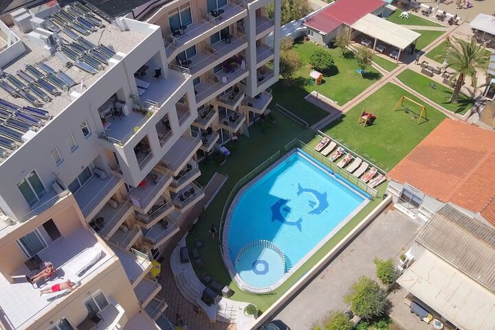 Hotel 63 of 78