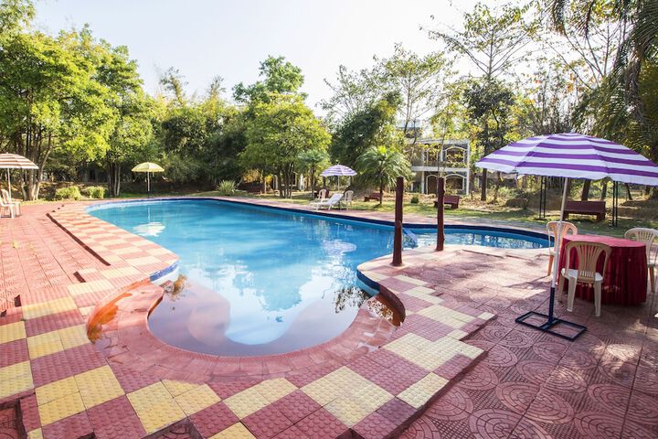 Pool 34 of 50