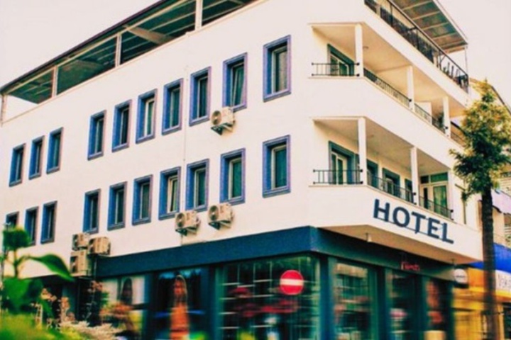 Hotel 8 of 9