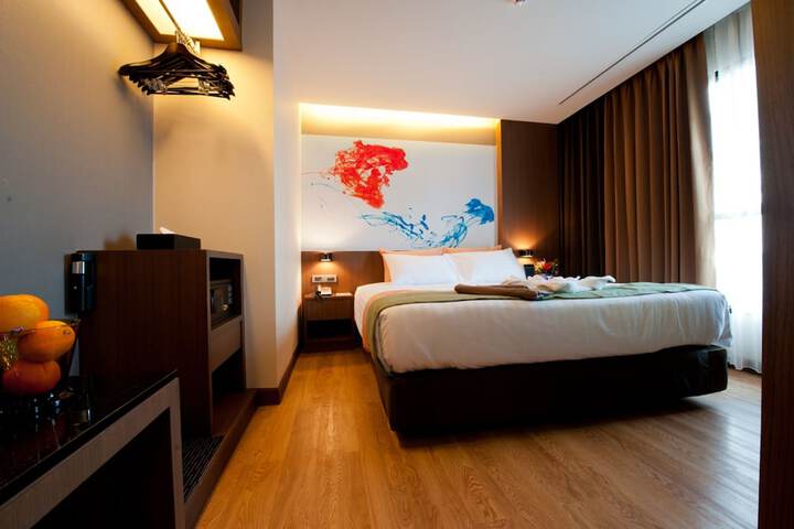 Room 11 of 47
