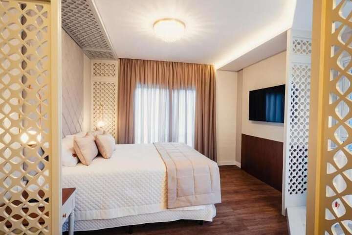 Room 14 of 67