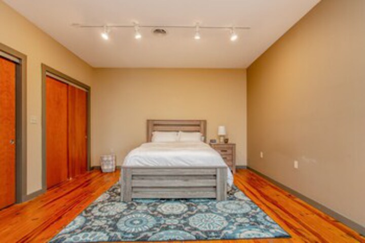 Room 25 of 25
