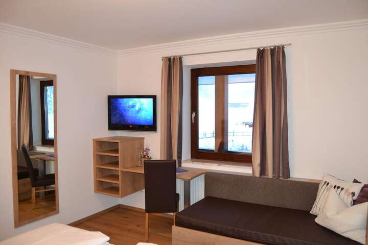 Room 19 of 74