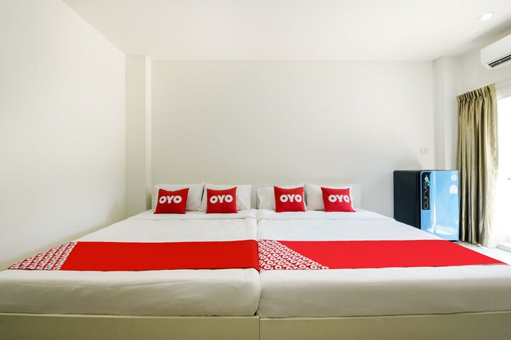 Room 15 of 27