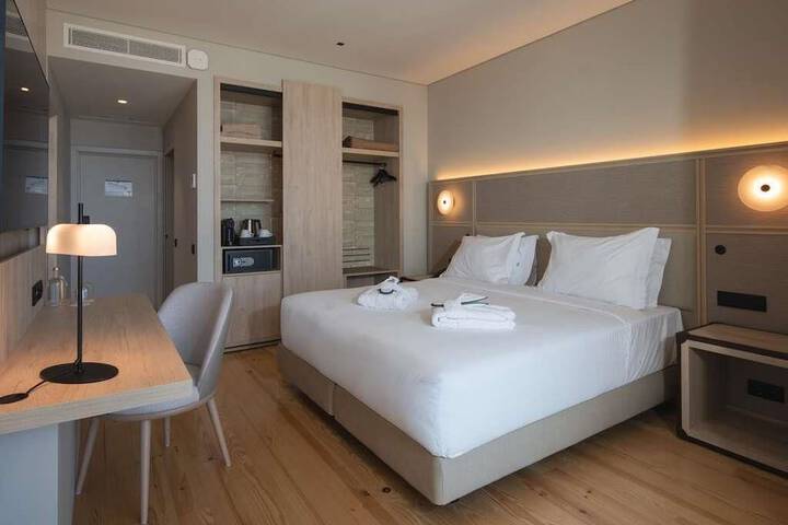 Room 43 of 105