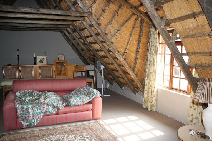 Room 10 of 19