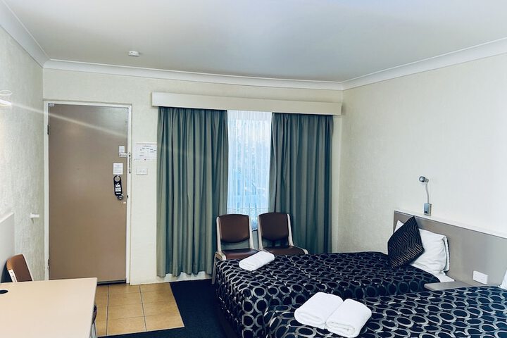 Room 27 of 54