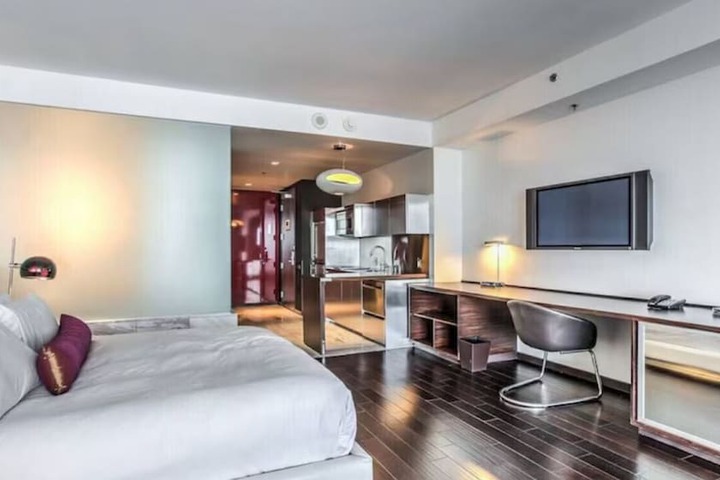 Room 6 of 26