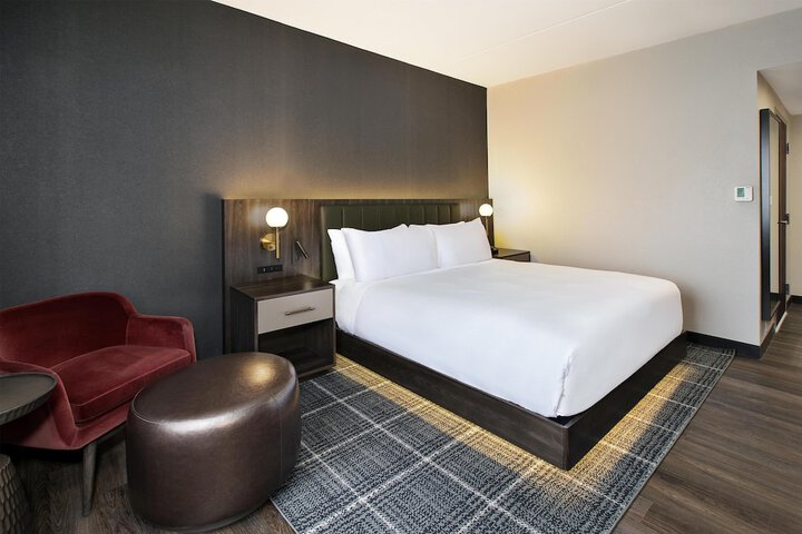 Room 9 of 50
