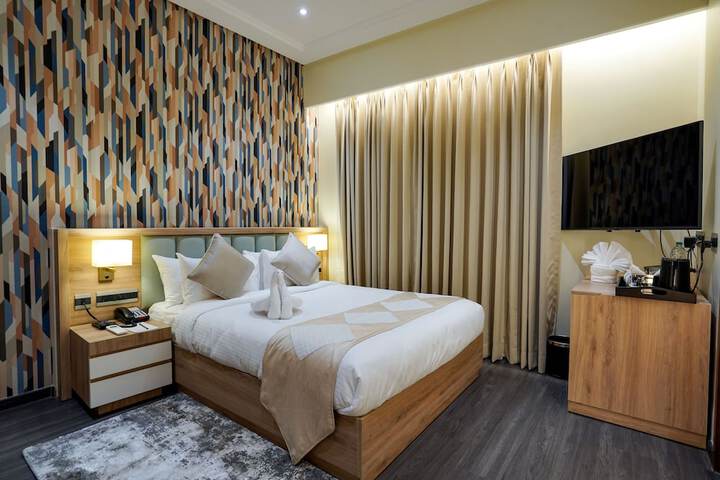 Room 4 of 26