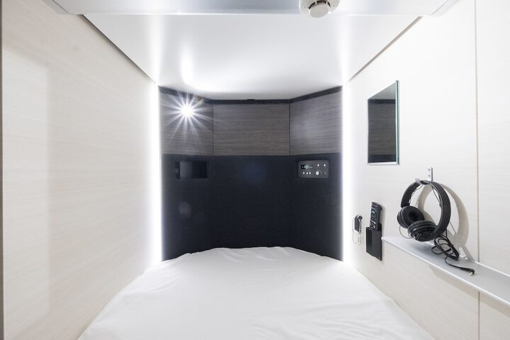 Room 10 of 47