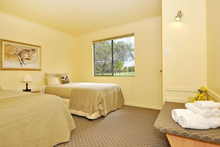 Room 10 of 61