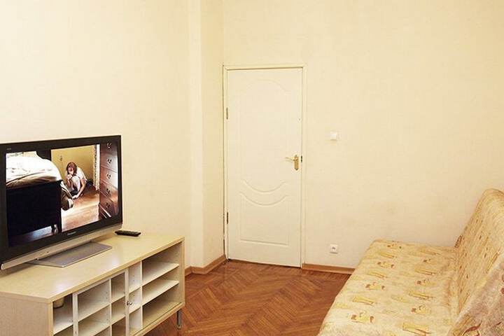 Room 3 of 18