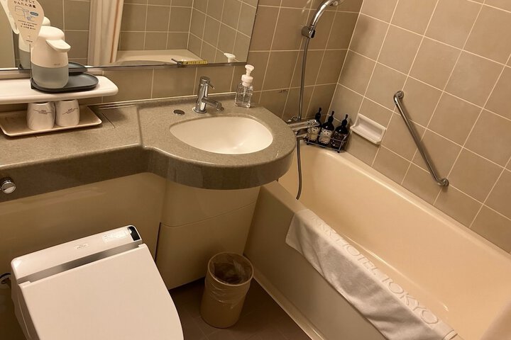 Room 54 of 84