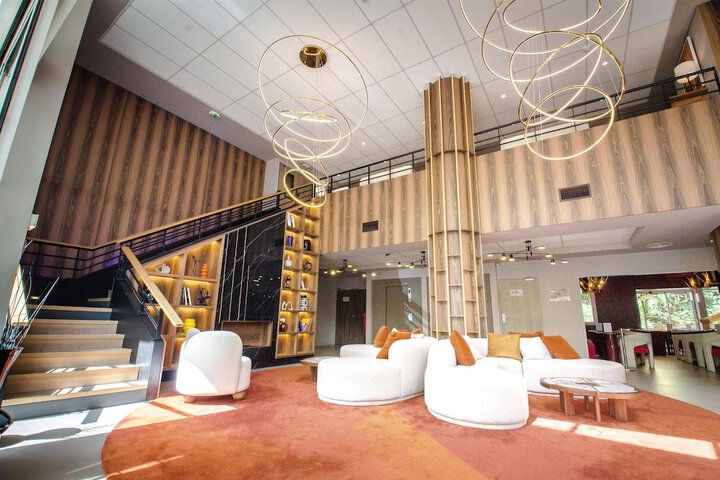 Hotel Lobby