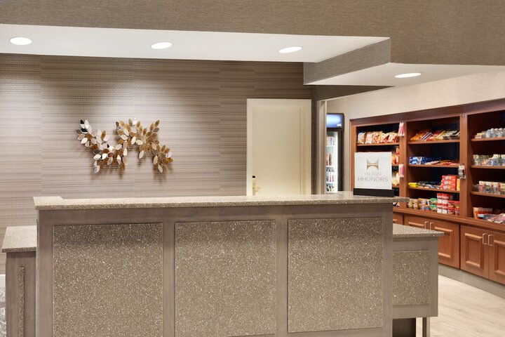 Check-in/check-out kiosk
